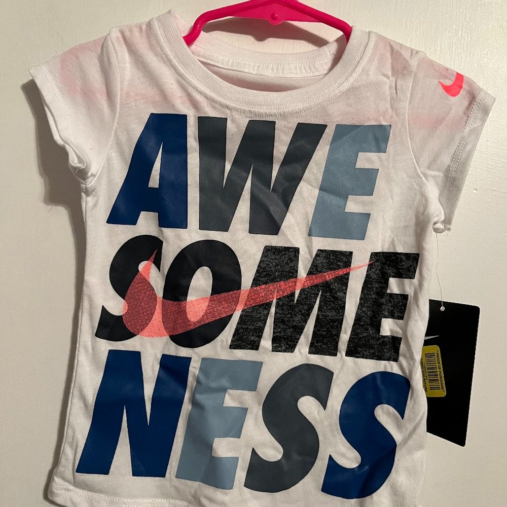 NWT Nike Girls Shirt SZ 2T
